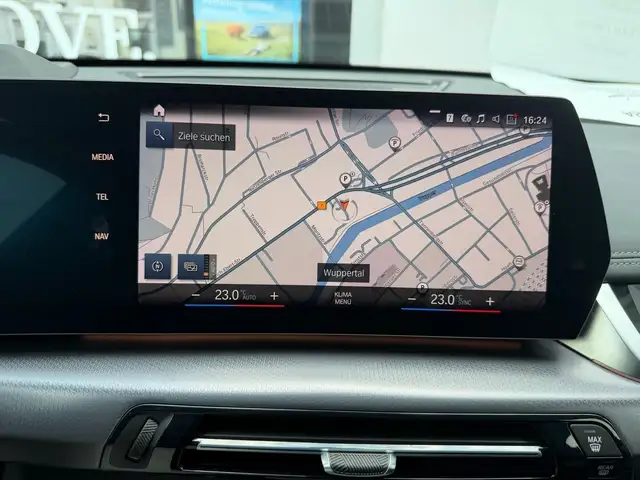 BMW X1 view 8