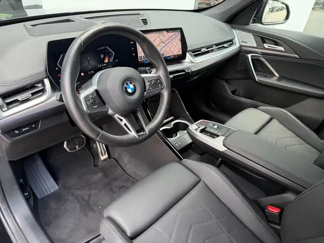 BMW X1 view 11