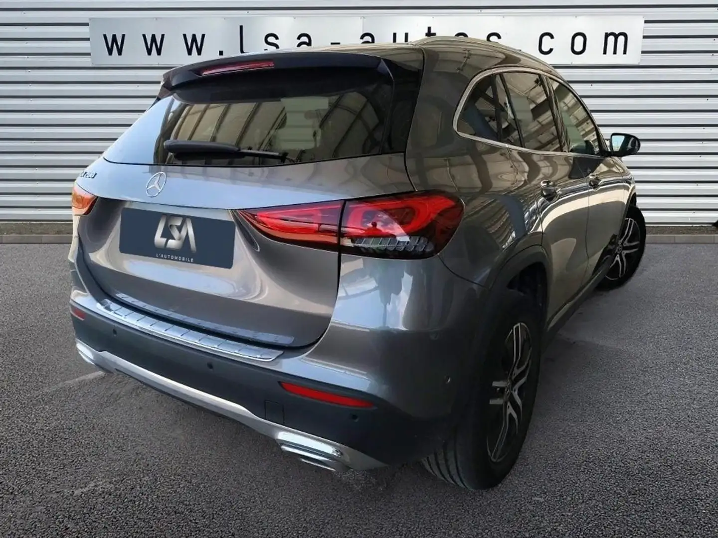 Mercedes-Benz G GLA 200 - BV 7G-DCT  - BM H247 Business Line PHASE Grijs - 2