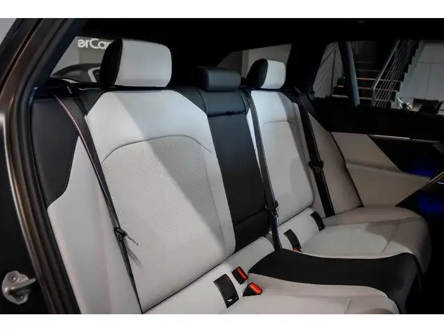BMW M5 view 13