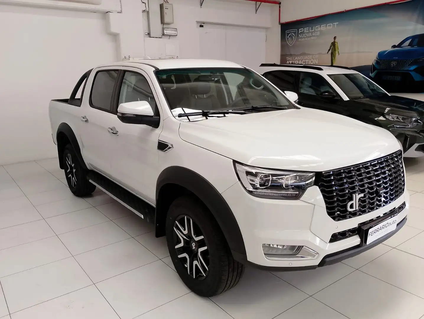 DR Automobiles PK8 PK8 2.0 turbo diesel 4x4 136cv Weiß - 2