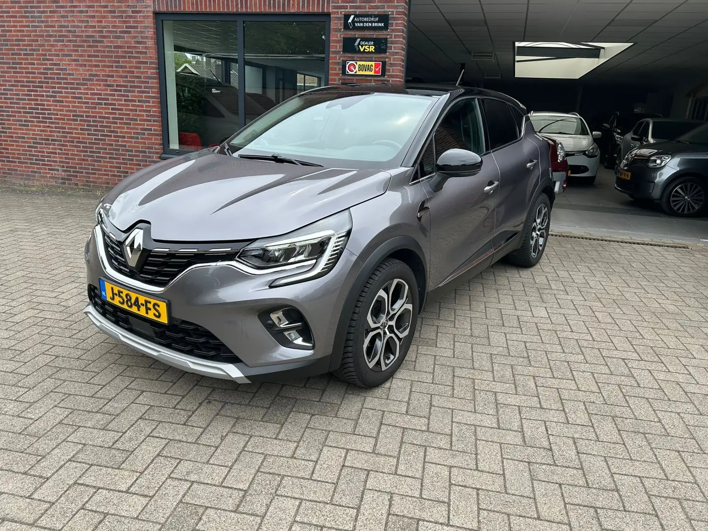 Renault Captur 1.0 TCe 100 Edition One trekhaak ,all season Gris - 1