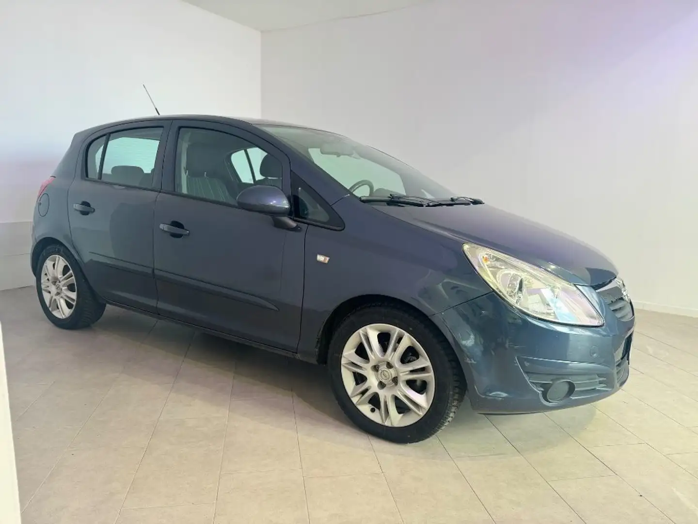 Opel Corsa 1.2 5. porte Cosmo. Blau - 2