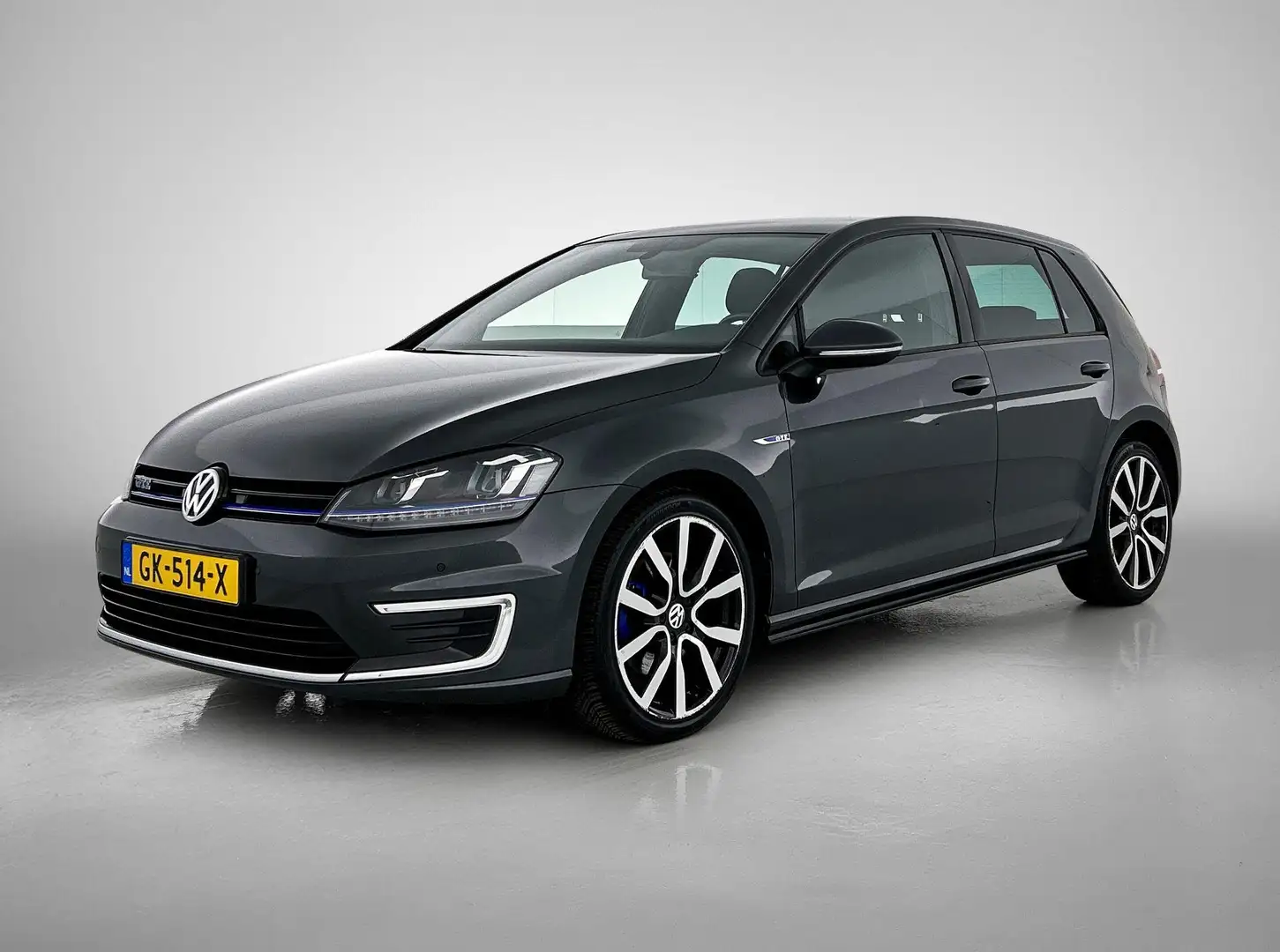 Volkswagen Golf GTE 1.4 TSI (Pano, NL-auto, Goed OnderH, Navi, Climate Grijs - 1