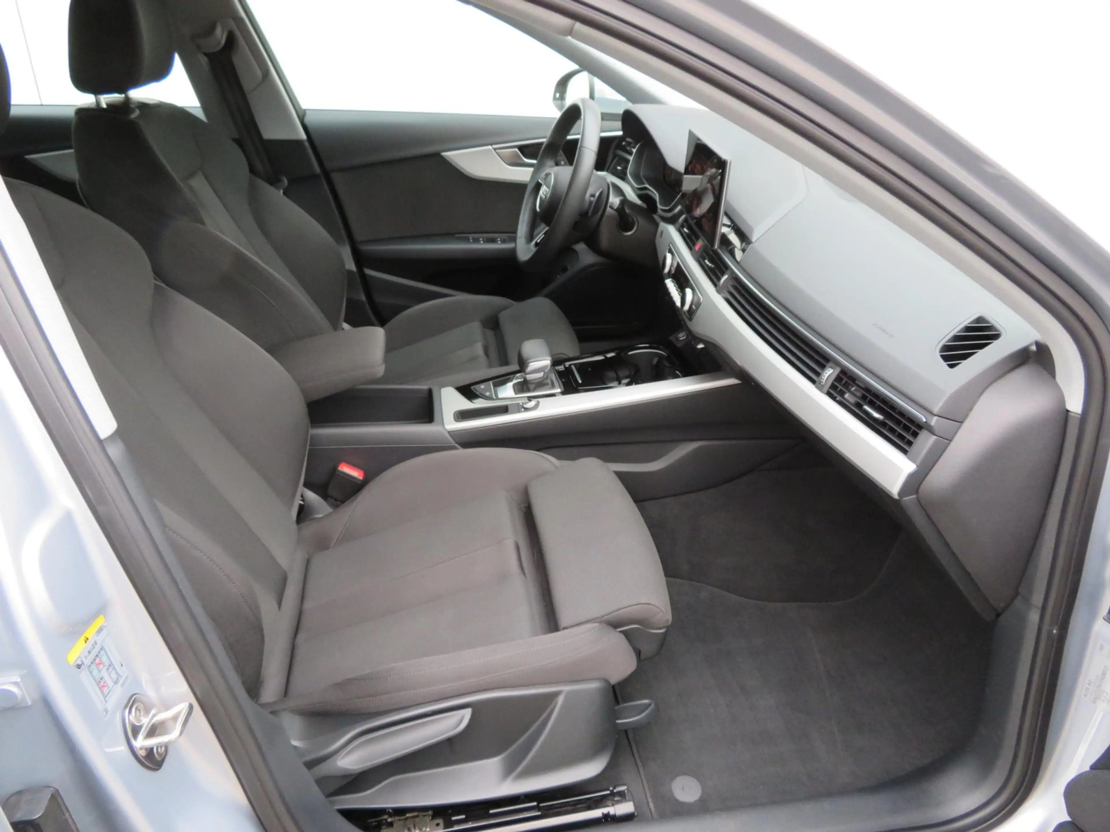 Audi A4 Avant 35 TFSI Advanced Edition TREKHAAK-NL AUTO-PD — photo 39