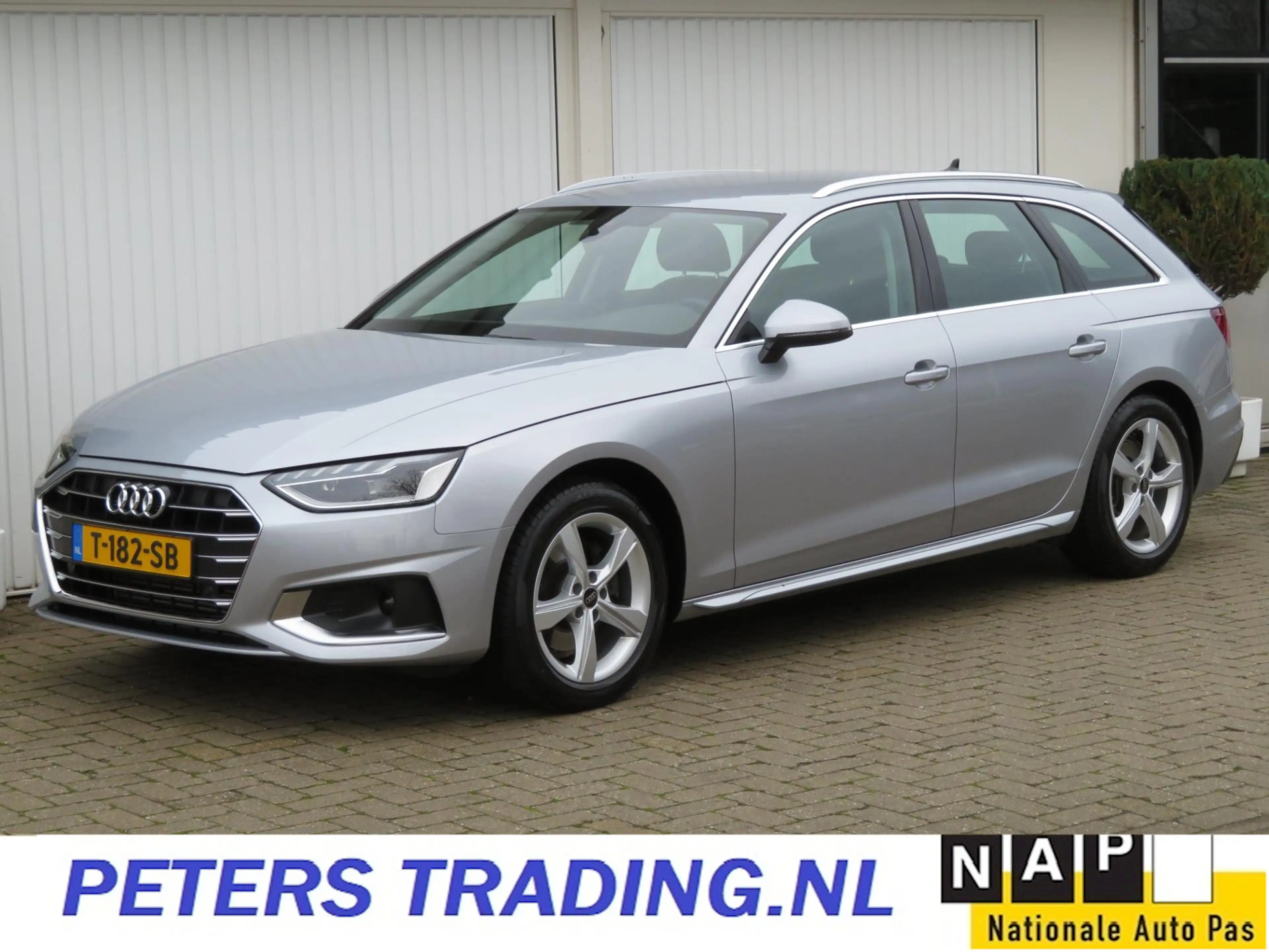 Audi A4 Avant 35 TFSI Advanced Edition TREKHAAK-NL AUTO-PD