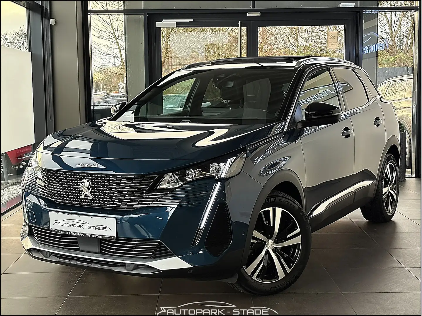 Peugeot 3008 1.2 PureTech GT Pano ACC LED Keyless Assist Blau - 2