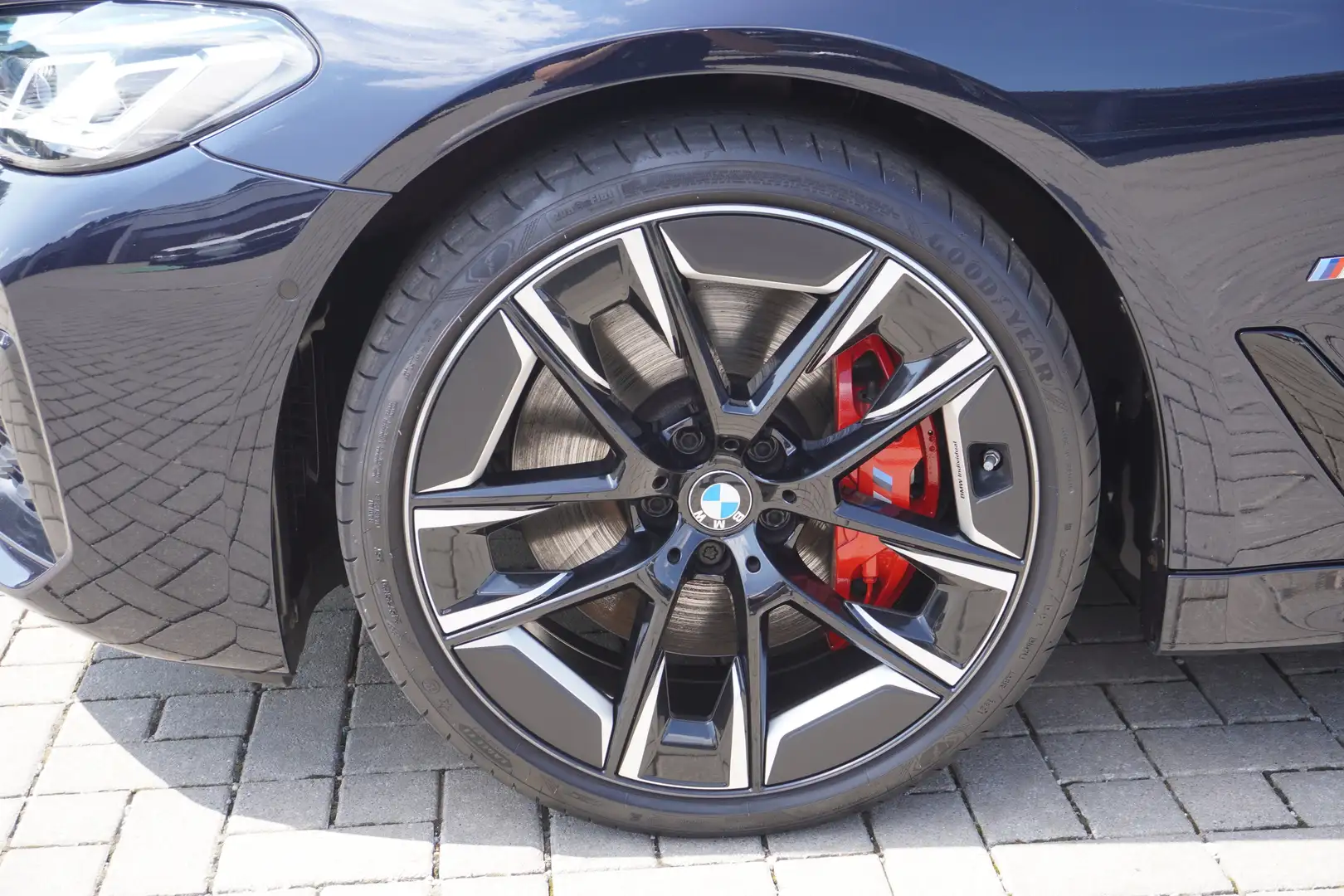 BMW 540 i xDrive Touring M Sport HeadUp Laserlicht AHK ACC Schwarz - 2