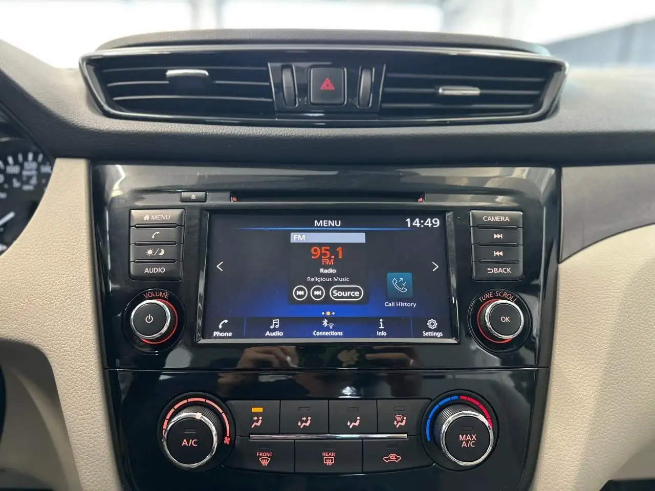 Nissan Qashqai photo Nissan Qashqai