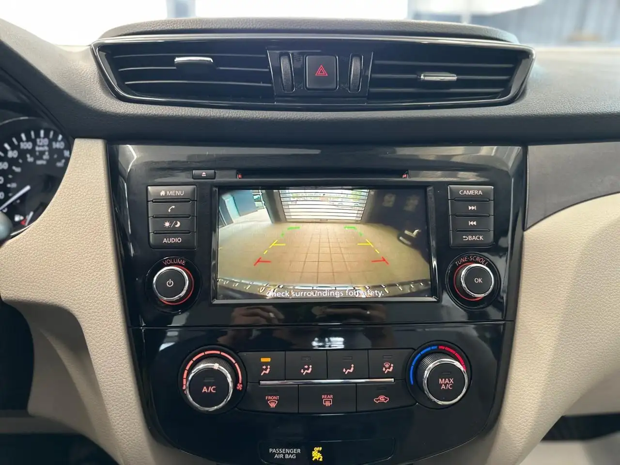 Nissan Qashqai photo Nissan Qashqai