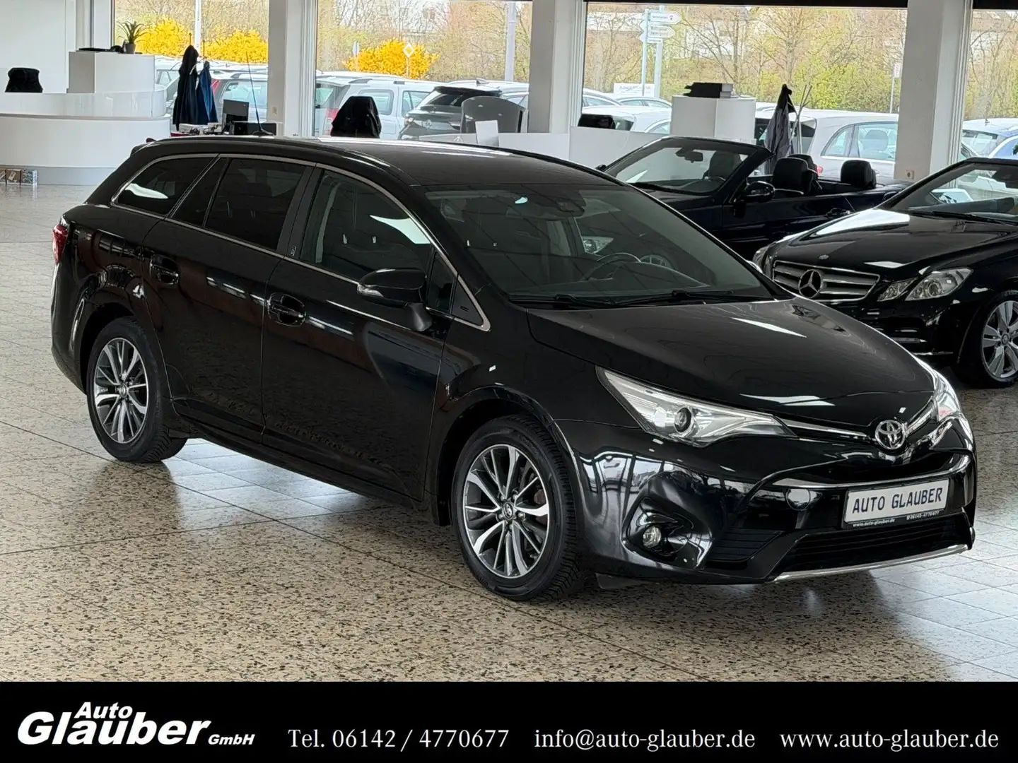 Toyota Avensis 1.8 Touring Sports/Team D/Navi/Kamera Negro - 1