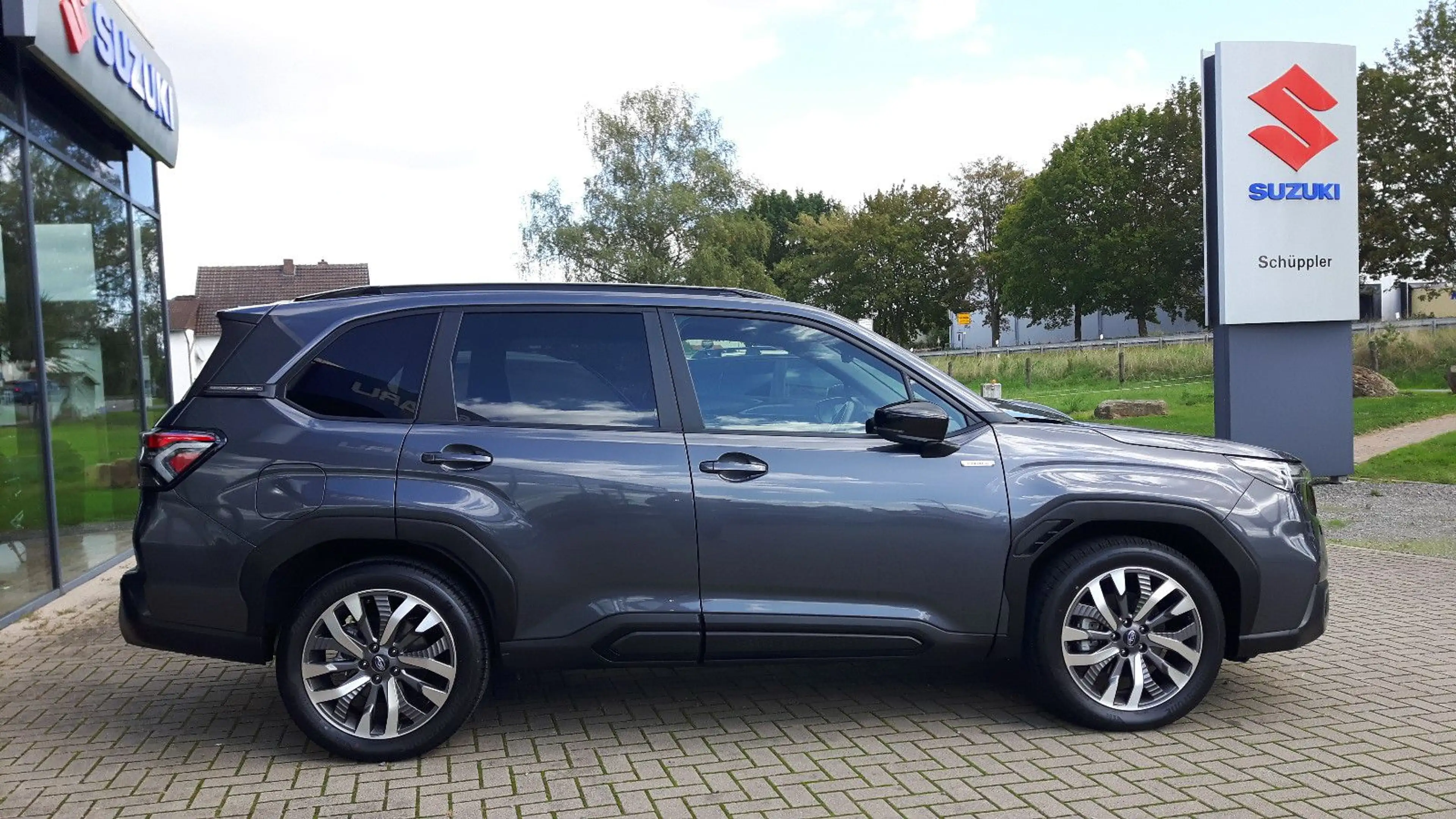 Subaru Forester 2.0 ie AWD Platinum — photo 3