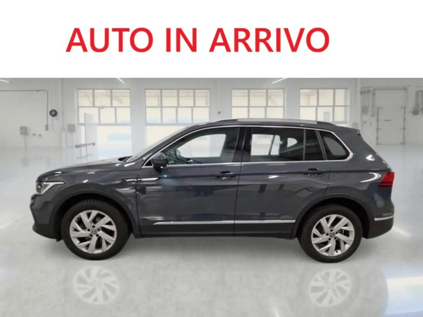 Volkswagen Tiguan Tiguan II 2021 2.0 tdi Life 4motion 150cv dsg Grigio - 1