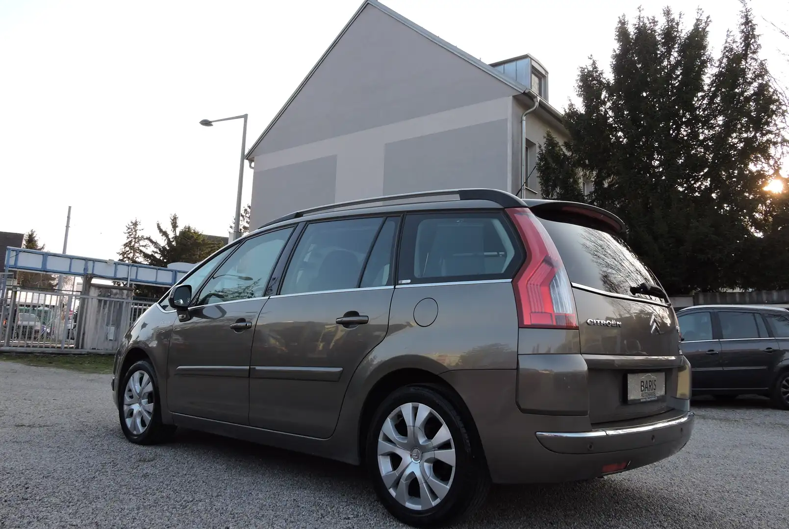 Citroen Grand C4 Picasso Exclusive 7 Sitzer . Aut Braun - 2