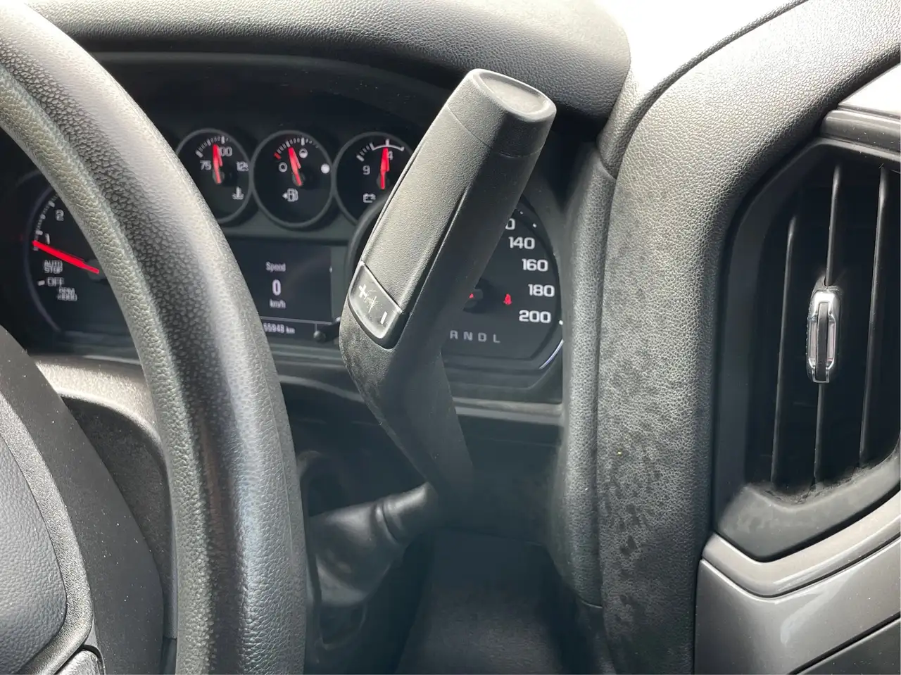 Chevrolet Silverado 1500 снимка Chevrolet Silverado 1500