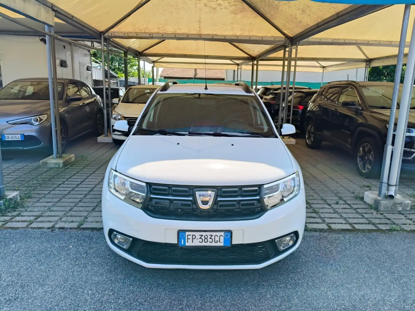Dacia Logan MCV 1.5 dCi 8V 90CV Start&Stop Essential Bianco - 2
