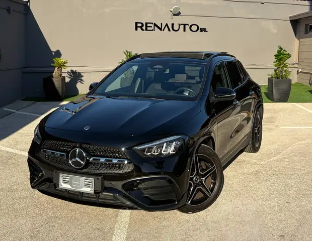 Mercedes-Benz GLA 200 GLA 200 d AUTOMATIC AMG LINE PREMIUM PLUS TETTO APRIBILE