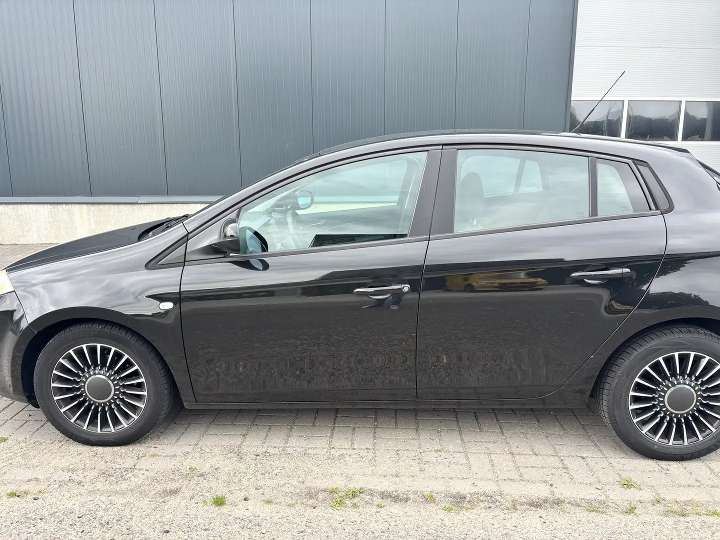 Fiat Bravo 1.4 T-Jet AIRCO|PDC|ISOFIX|APK Zwart - 2