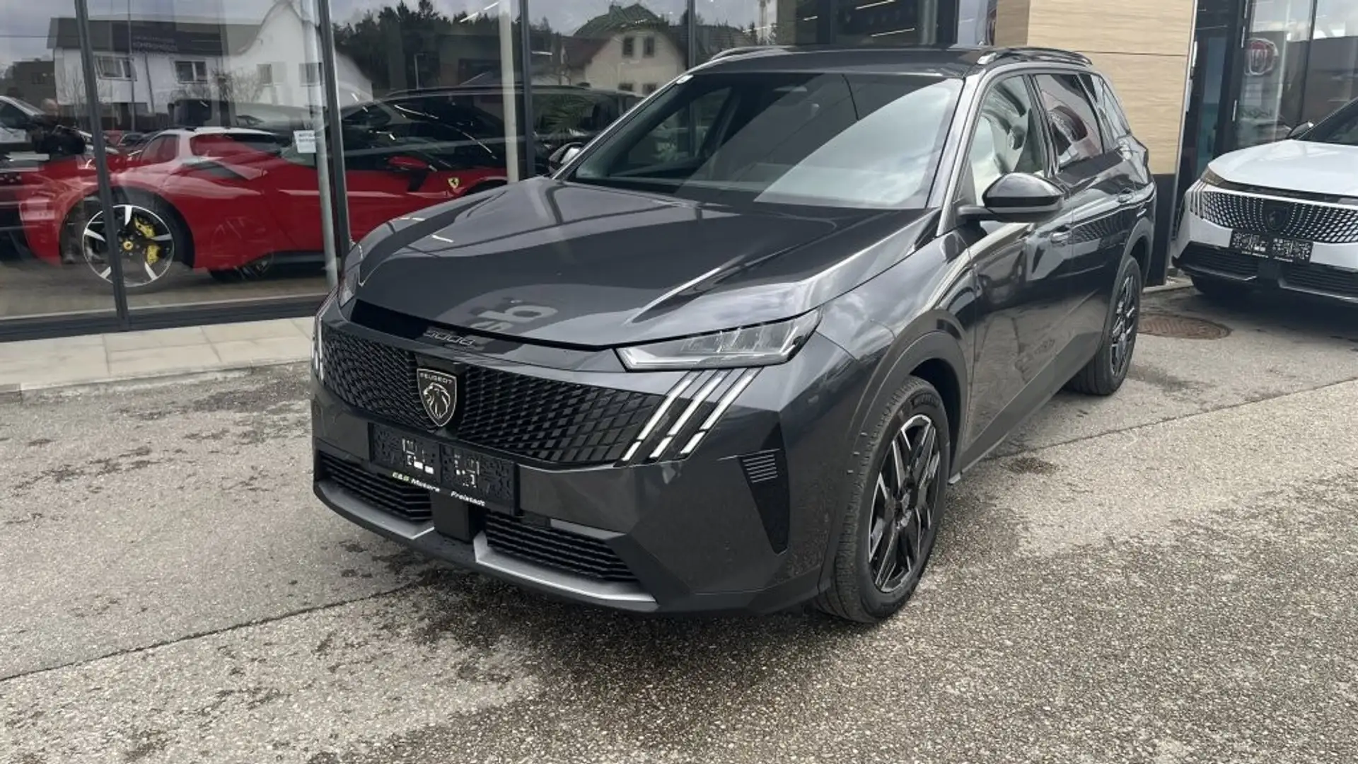 Peugeot 5008 mHEV 145 e-DCS6 Aut. Grau - 1