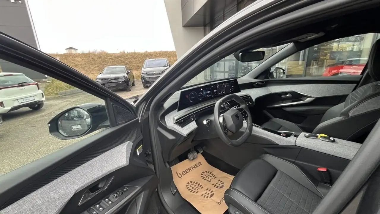 Peugeot 5008 mHEV 145 e-DCS6 Aut. 9