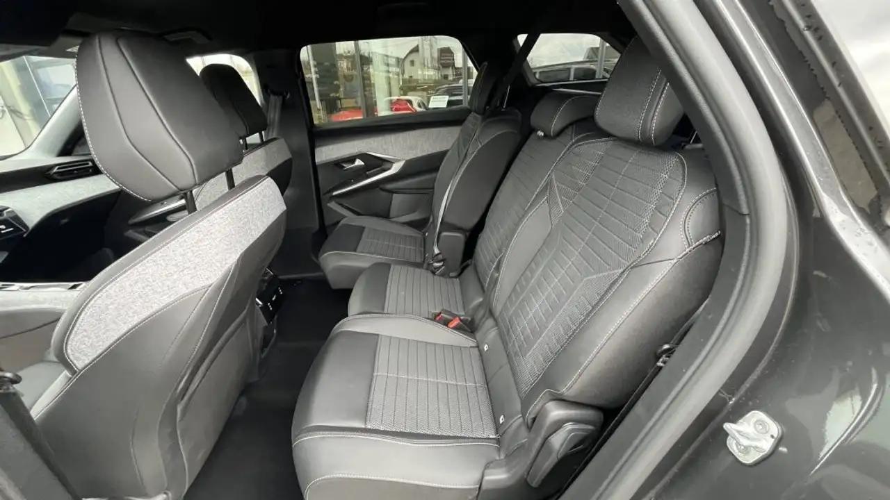 Peugeot 5008 mHEV 145 e-DCS6 Aut. 17