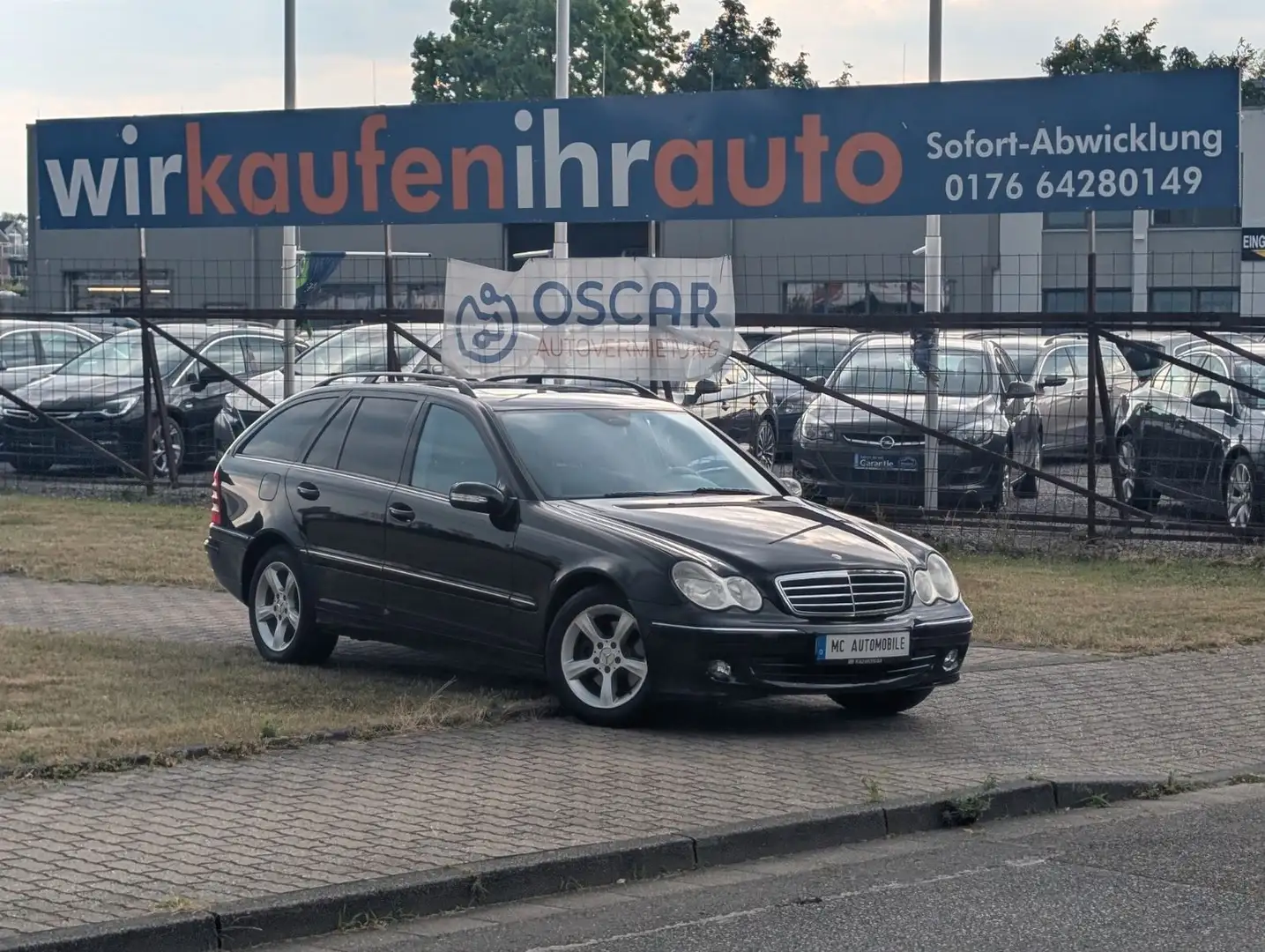 Mercedes-Benz C 230 C -Klasse T-Modell C 230 T*Avantgarde*PDC !! Fekete - 1