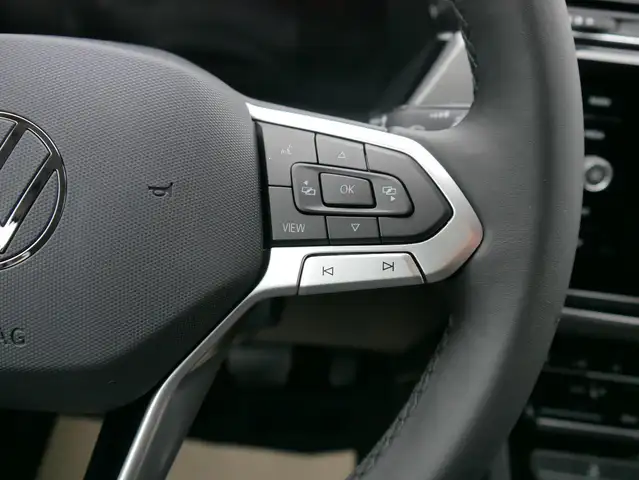 Volkswagen Touran view 15