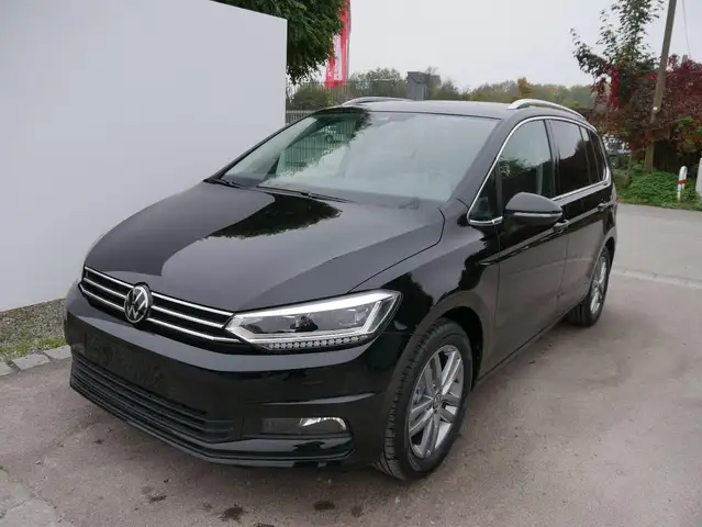 Volkswagen Touran main image