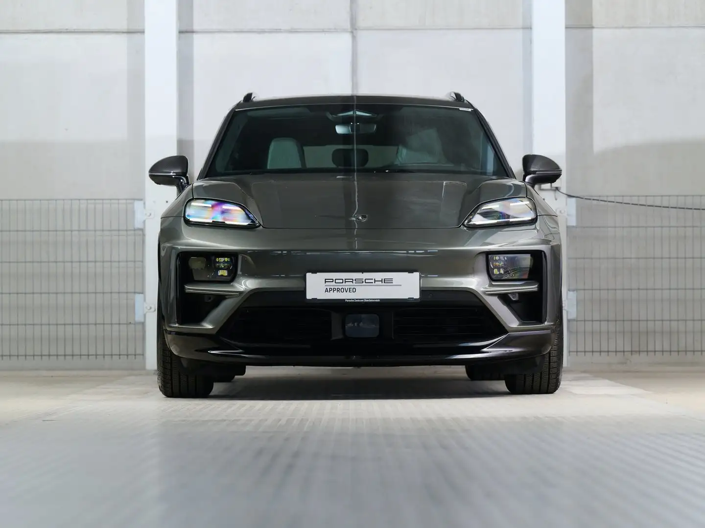 Porsche Macan Turbo Grün - 2