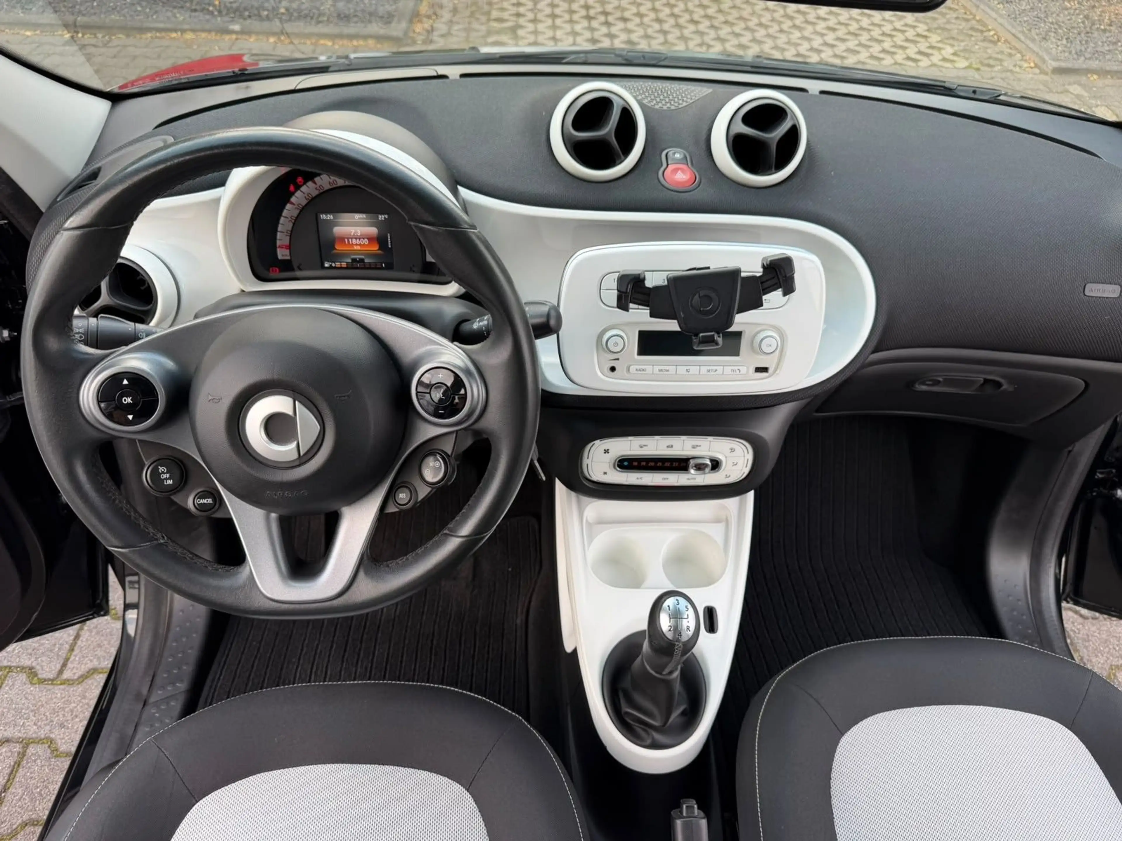 smart forFour forfour Basis 52 kW — photo 10