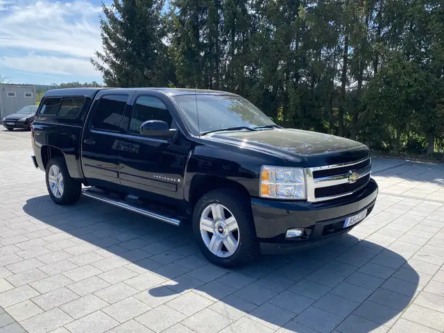 Chevrolet Silverado Cheyenne LTZ mit Gasanlage