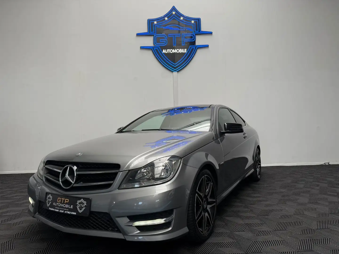Mercedes-Benz C 250 Coupe CGI  *AMG*Pano*Memory*H&K* Silber - 1