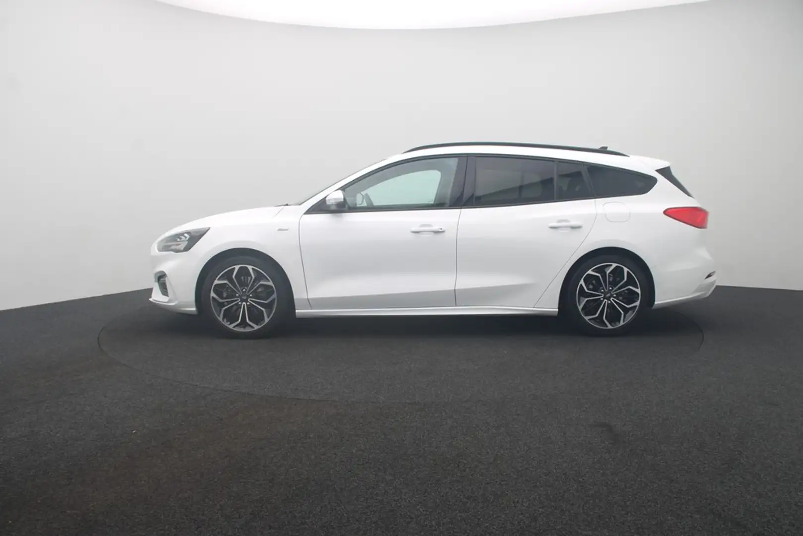 Ford Focus Turnier 1.0 ST-Line LED Navi HuD Blanc - 2