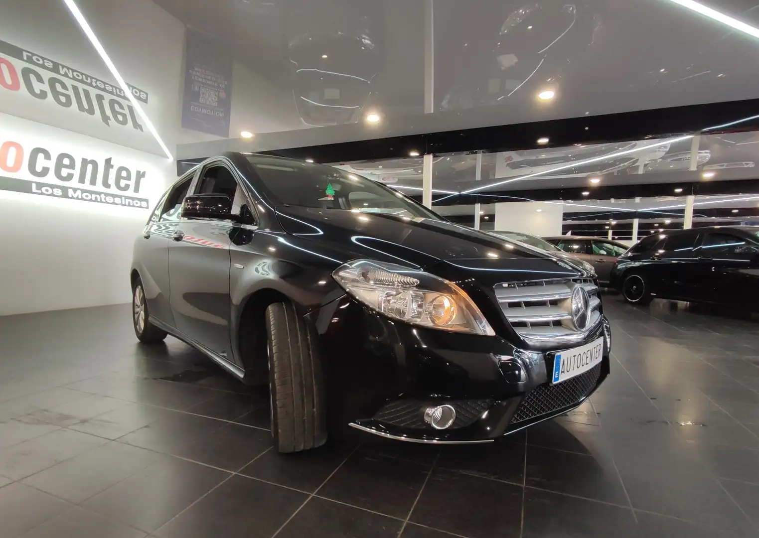 Mercedes-Benz B 180 180CDI BE Nero - 2