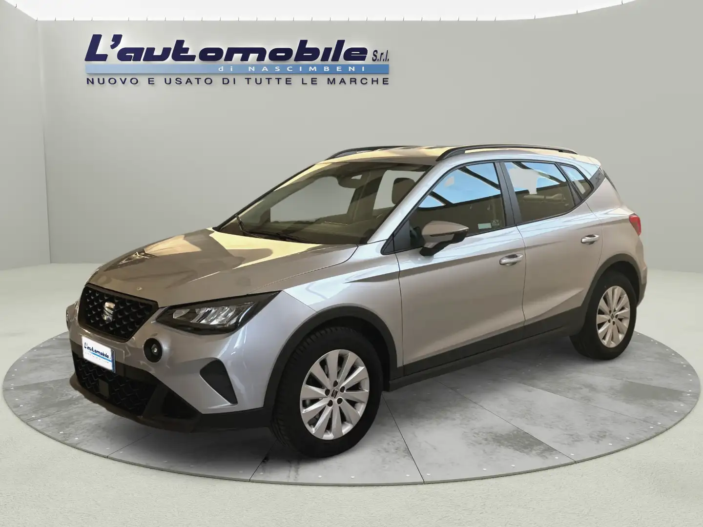 SEAT Arona 1.0 ecotsi Style 110cv dsg Argento - 1