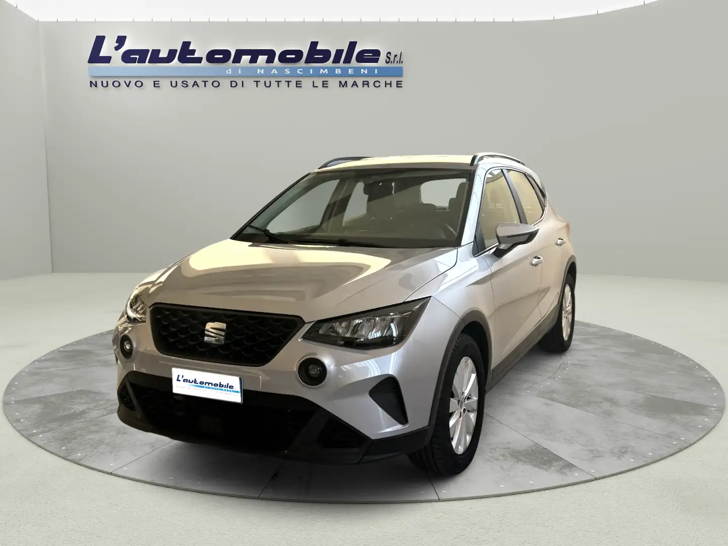 SEAT Arona 1.0 ecotsi Style 110cv dsg Argento - 2