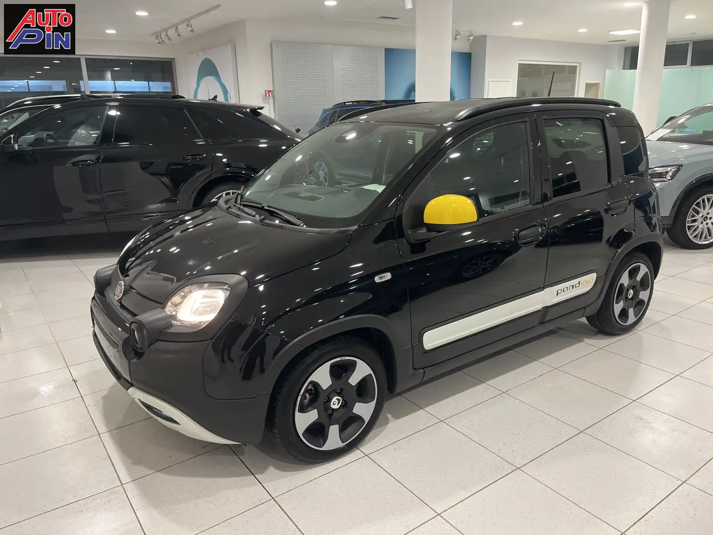 Fiat Panda Panda 1.0 FireFly S&S Hybrid Pandina Schwarz - 1