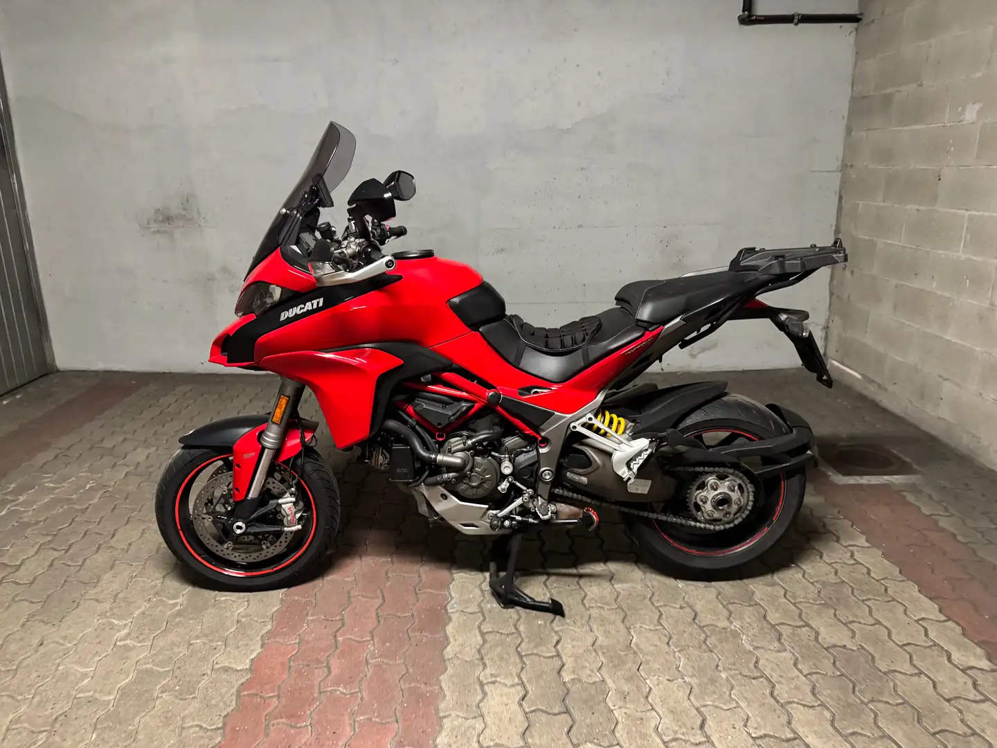 Ducati Multistrada 1200 S Roşu - 1
