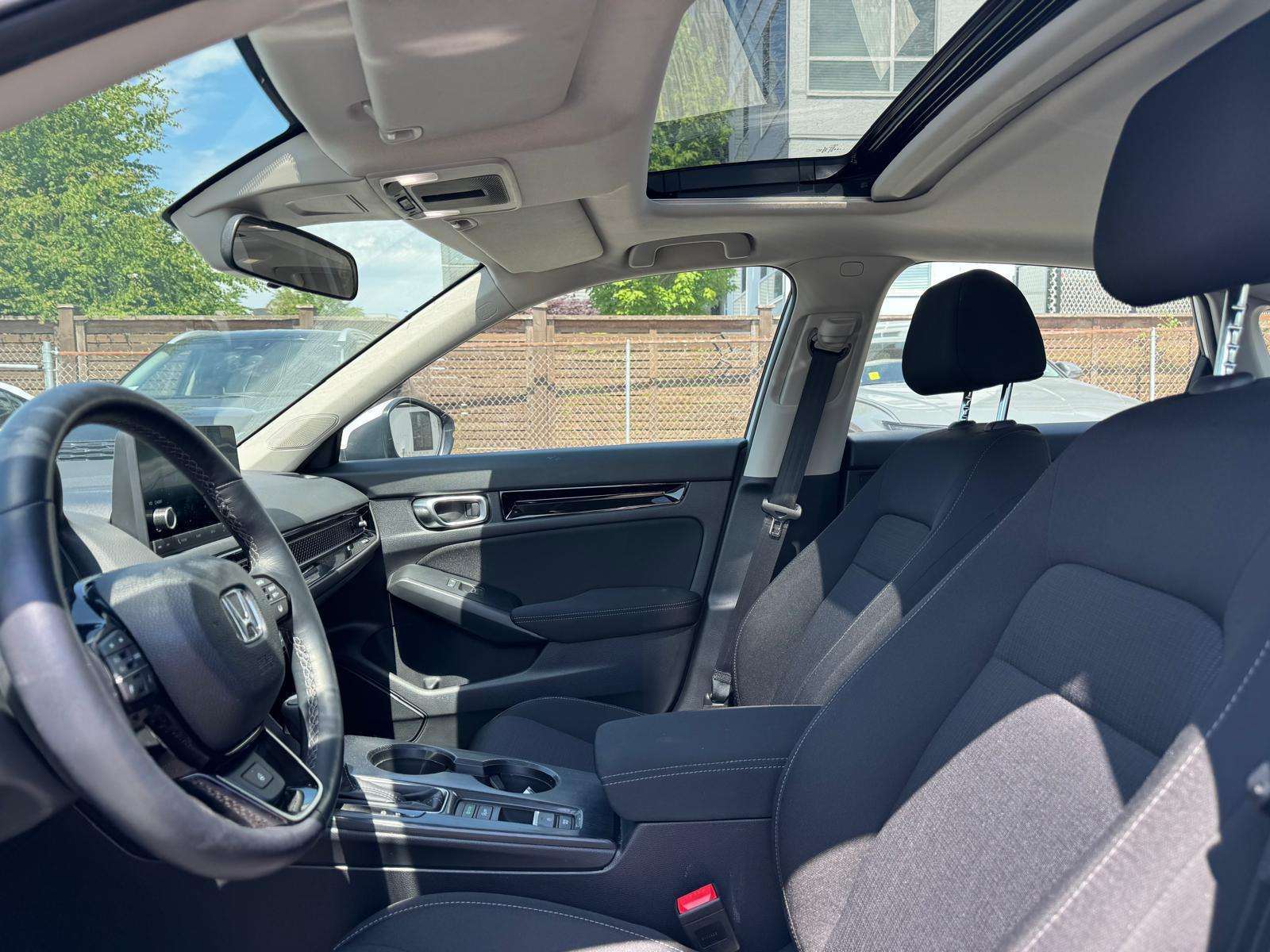 2024 Honda Civic — view 8