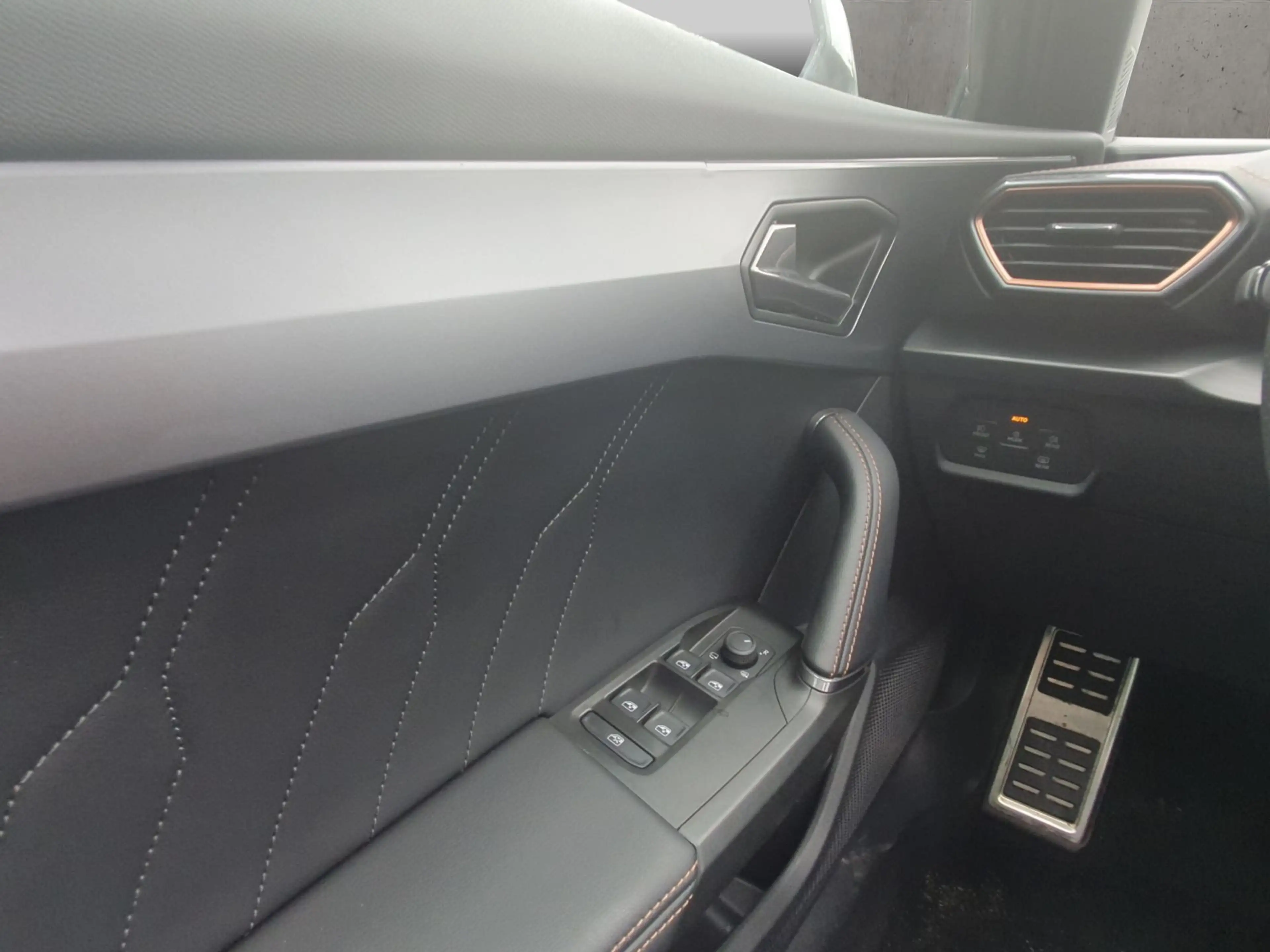 CUPRA Formentor VZ 2.0 TSI 4Drive 228 kW (310 PS) 7-Ga — photo 11