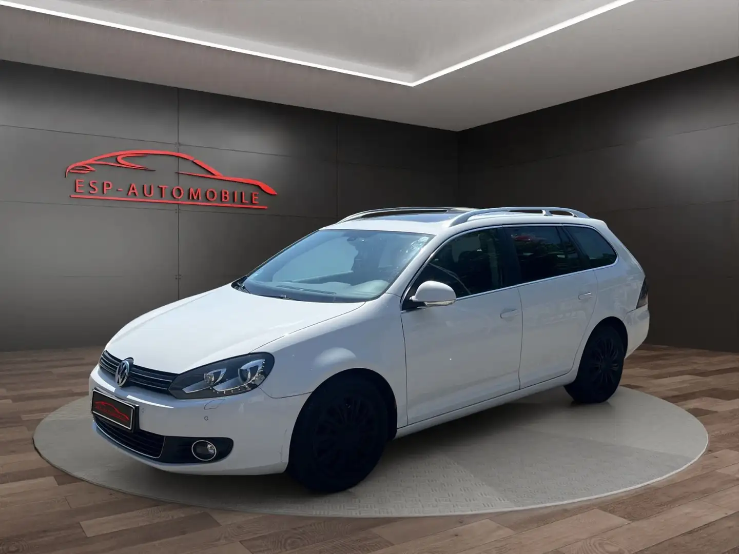Volkswagen Golf 6 1.4 TSI *Automatik*PANO*TEMPO*PDC*NAVI Weiß - 1