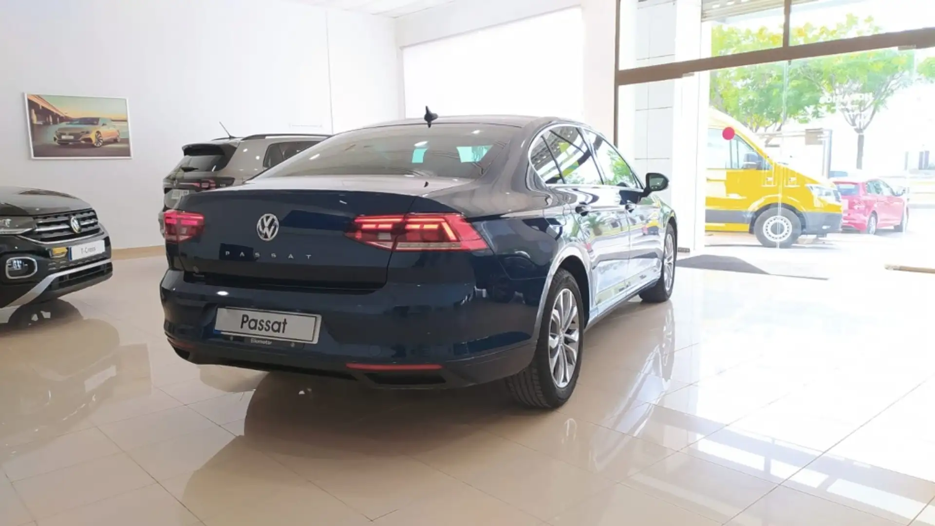 Volkswagen Passat 2.0TDI EVO Executive DSG7 110kW Azul - 2