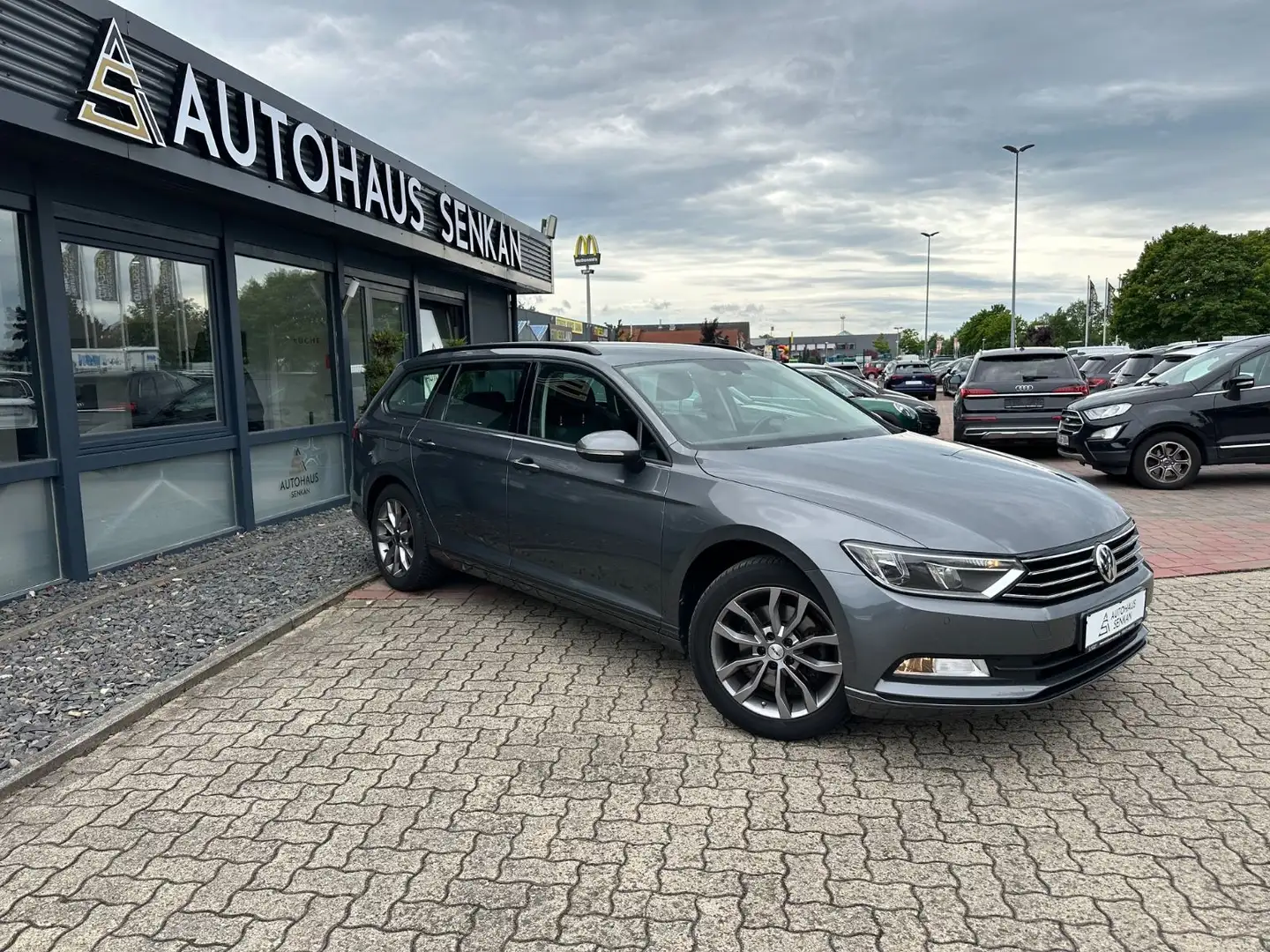 Volkswagen Passat Variant Passat 2.0 TDI Variant*2.HAND*NAVI*17"*ACC* Grey - 1