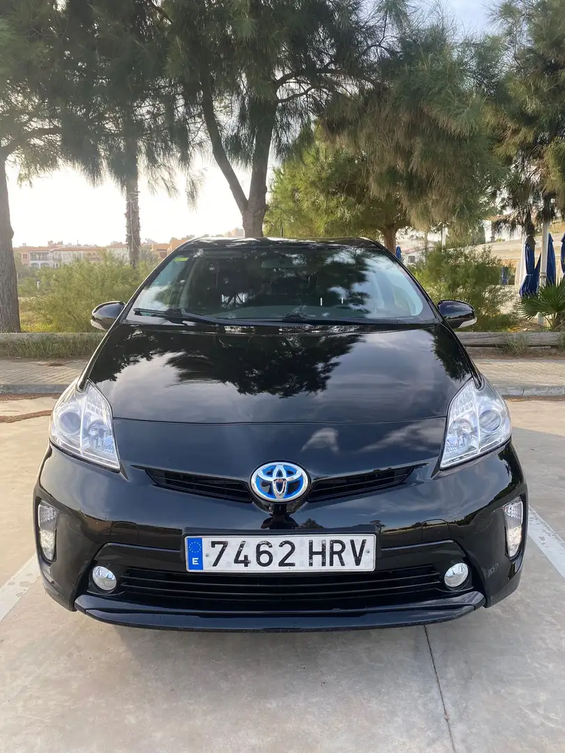 Toyota Prius (Hybrid) Executive - 2