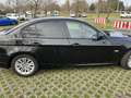 BMW 318 318d DPF Schwarz - thumbnail 2