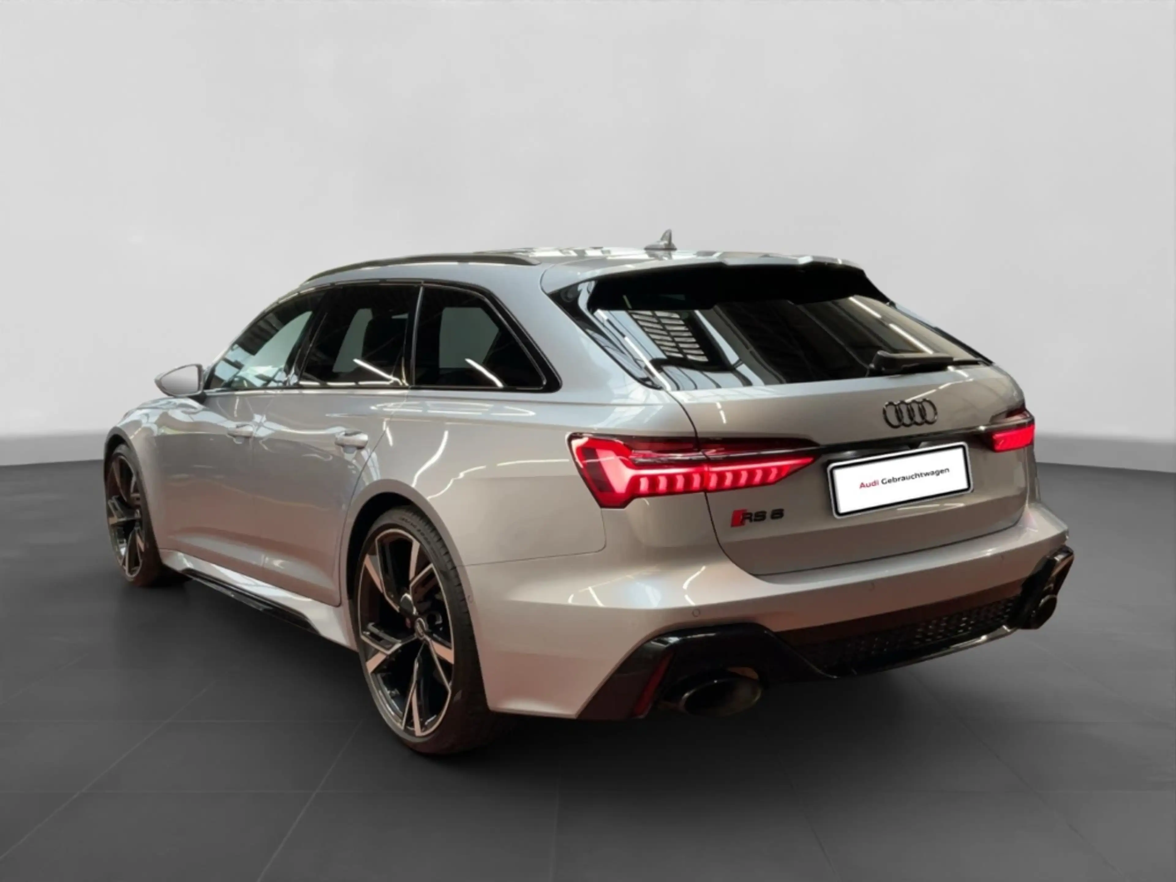 Audi RS6 Avant 4.0 TFSI quattro Alu Matrix-LED AHK B&O Kame — photo 4