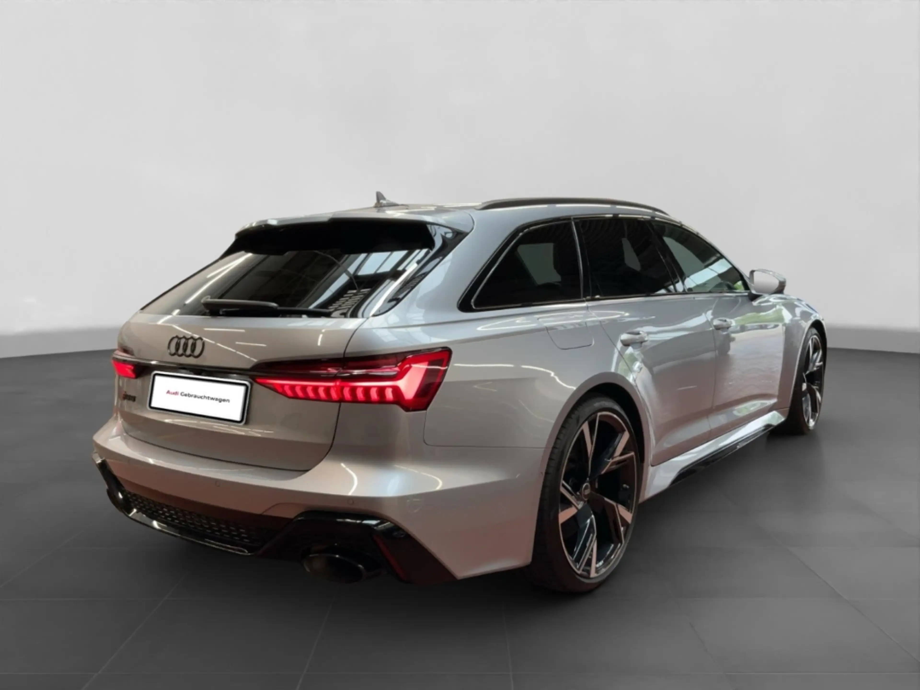 Audi RS6 Avant 4.0 TFSI quattro Alu Matrix-LED AHK B&O Kame — photo 6