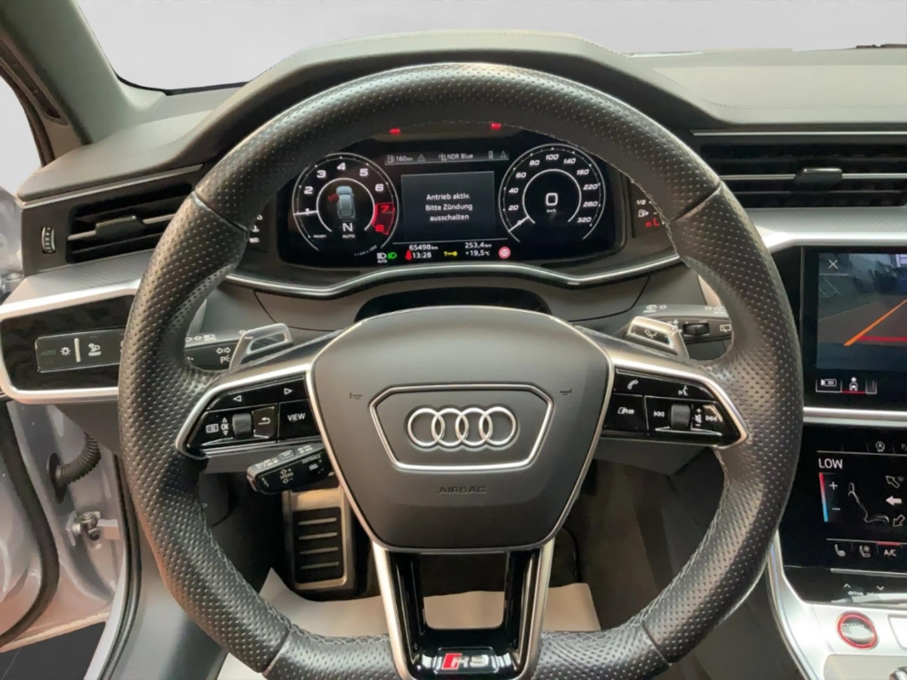 Audi RS6 Avant 4.0 TFSI quattro Alu Matrix-LED AHK B&O Kame — photo 9