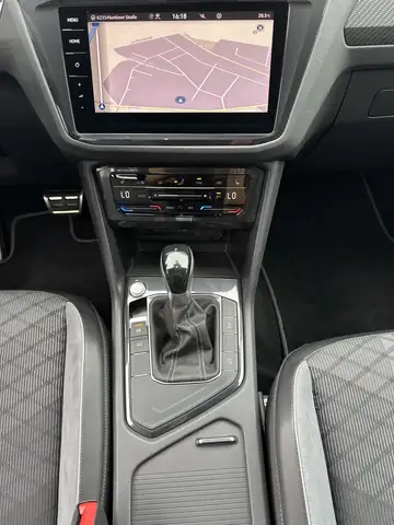 Volkswagen Tiguan view 14