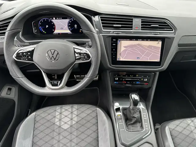 Volkswagen Tiguan view 12